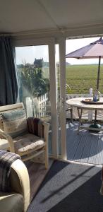 Χώρος καθιστικού στο The Sun Trap @ Bridlington's Bed & Bowl Beach Breaks