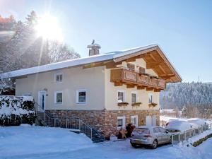 イッターにあるSpacious Chalet near Ski area in Itterのギャラリーの写真