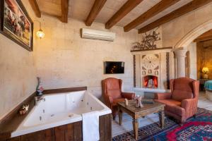 Posezení v ubytování Maron Stone House