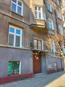 Budova, v ktorej sa apartmán nachádza