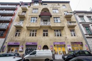 Budova, v ktorej sa apartmán nachádza