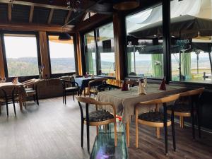 Posezení v ubytování Berg-Gasthof Hötzelein