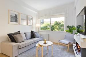 Gallery image of Suites Barcelona Park G&uuml;ell in Barcelona