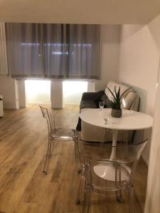 Posedenie v ubytovaní Modern Mini Loft apartment Roma