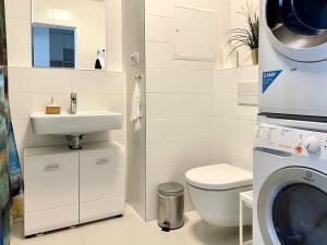 Et badeværelse på Stein + 27 billeder