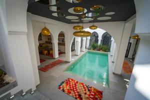 Bazén v ubytování Riad Shanima SPA Marrakech nebo v jeho okolí