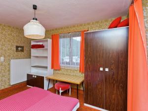 Kuchnia lub aneks kuchenny w obiekcie Villa in Piller near Ski Bus & Lake