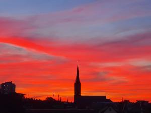 Blick auf den Sonnenuntergang/Sonnenaufgang von des Hotels aus oder aus der Nähe