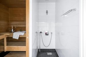 Koupelna v ubytování Hiisi Hotel Helsinki Jätkäsaari