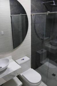 Phòng tắm tại Hermosa Casa Grande De 3 Pisos Barranquilla