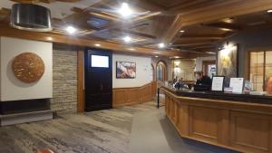 Lobbyn eller receptionsområdet på Whistler's Inn