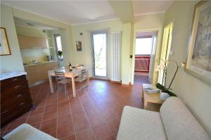 Kuchyň nebo kuchyňský kout v ubytování Casa Brina Suites