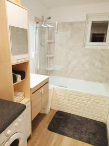 Koupelna v ubytování Luxury, Peaceful 3 bedroom family home