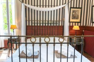 Imagen de la galería de Stunning Castle South FranceP, en Monjoi