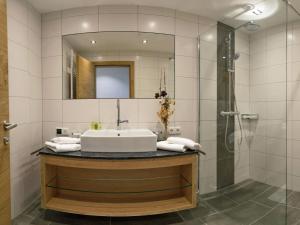 Kúpeľňa v ubytovaní Flat near the ski area in Mayrhofen + 23 fotografií