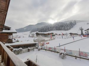 Chalet in Ellmau near Ski Lift trong mùa đông