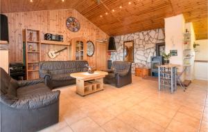 Posezení v ubytování Holiday Home Marcana With Fireplace