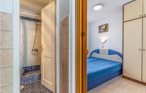 Łóżko lub łóżka w pokoju w obiekcie Apartment Krnica Xcii
