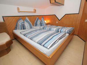 Voodi või voodid majutusasutuse Apartment in Embach near Gastein Ski Area toas