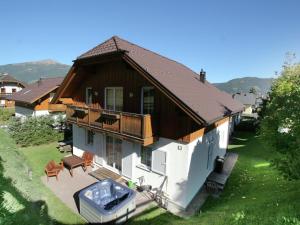 Fotografia z galérie ubytovania Chalet in St Margarethen with sauna near ski area v destinácii Sankt Margarethen im Lungau