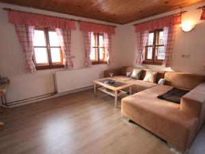 אזור ישיבה ב-Mansion in Eben near Ski Salzburger Sportwelt