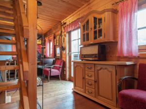 Zdjęcie z galerii obiektu Chalet near Lake Klopeiner with sauna w mieście Feistritz ob Bleiburg