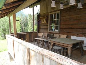 Zdjęcie z galerii obiektu Chalet near Lake Klopeiner with sauna w mieście Feistritz ob Bleiburg