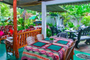 Posezení v ubytování Sigiri Tarushan Home Stay