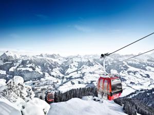 Obiekt Luxury penthouse in Brixen im Thale with Parking zimą