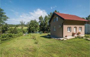 Gallery image of Beautiful Home In Pokupska Slatina With Jacuzzi in Pokupsko