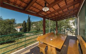 Μπαλκόνι ή βεράντα στο One-Bedroom Holiday Home In Drvenik Veli
