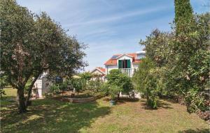 Fotografie z fotogalerie ubytování Holiday Home Pucisca With Fireplace I v destinaci Pučišća