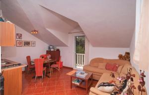 Fotografie z fotogalerie ubytování Holiday Home Pucisca With Fireplace I v destinaci Pučišća