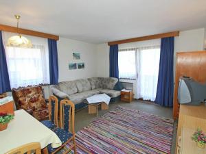 Cozy Apartment in Hart im Zillertal near Ski Areaにあるシーティングエリア