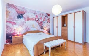 Afbeelding uit fotogalerij van 2 Bedroom Amazing Apartment In Valbandon in Fažana