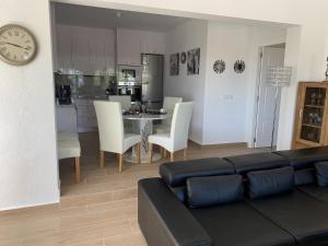 Kuchnia lub aneks kuchenny w obiekcie Villa Emilia 8 PAX