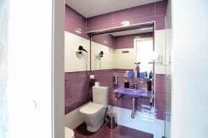 Ένα μπάνιο στο Hostal Alexis Madrid +47 φωτογραφίες