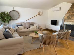 Posezení v ubytování Mas de l'Aranyó - Eco Wellness Spa