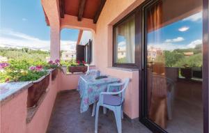 Μπαλκόνι ή βεράντα στο Two-Bedroom Apartment In Peruski +13 φωτογραφίες