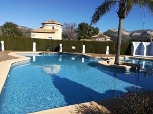 The swimming pool at or close to Eagle 2
