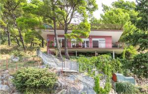 Vonkajšia záhrada v ubytovaní Holiday Home Brela 55