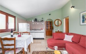 Kuchyňa alebo kuchynka v ubytovaní Apartment Lipa Vi