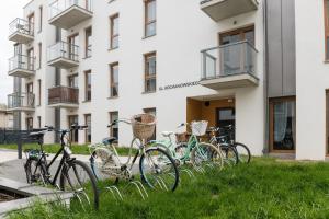 Jízda na kole v ubytování Apartament Amelia Q4Apartments nebo okolí