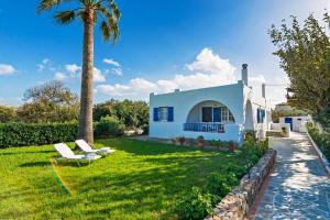 Gallery image of Blue Beach House in Kissamos