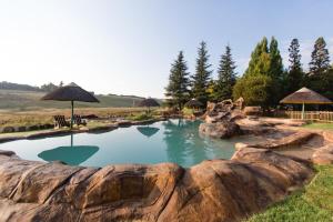 Πισίνα στο ή κοντά στο Mountain Splendour Eco Resort
