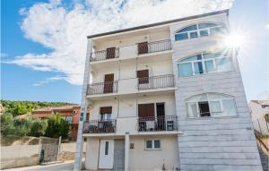 Budova, v ktorej sa apartmán nachádza