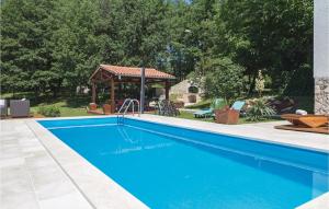 Bazén v ubytování Holiday Home Jakacici Jakacici nebo v jeho okolí + 32 fotografií