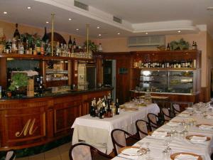 Photo de la galerie de l'établissement Hotel La Maddalena, à Quattro Castella