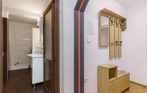 Ein Badezimmer in der Unterkunft 2 Bedroom Stunning Apartment In Pula
