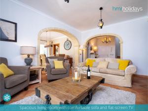 Posezení v ubytování Villa Bella by HMR Holidays